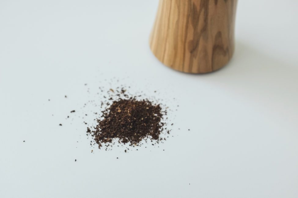 Hario ceramic and wood grinder-16