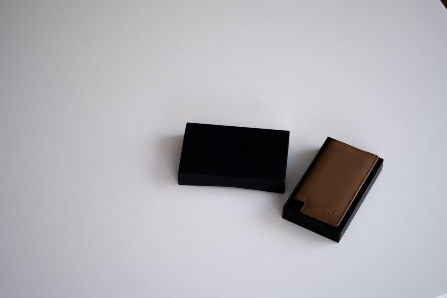 ekster wallt package opened showing wallet