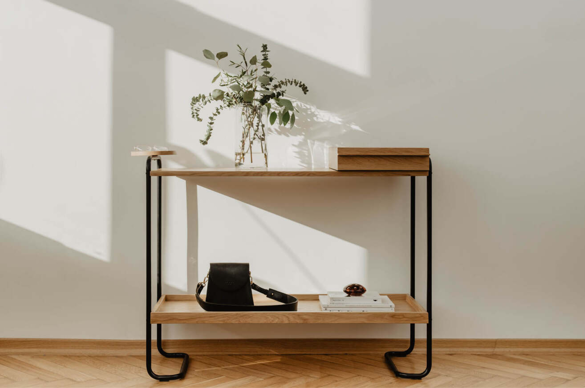 Hal — The Minimal Hallway Table