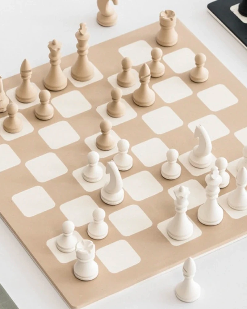 2 Minimal Chess Sets That Will put you Apart